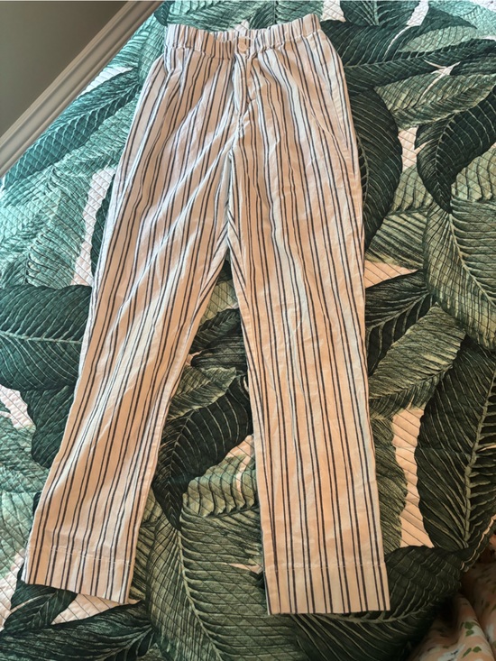 Brandy Melville Pants - John GALT Striped Elastic-Waist Pants - White with Navy Stripe
